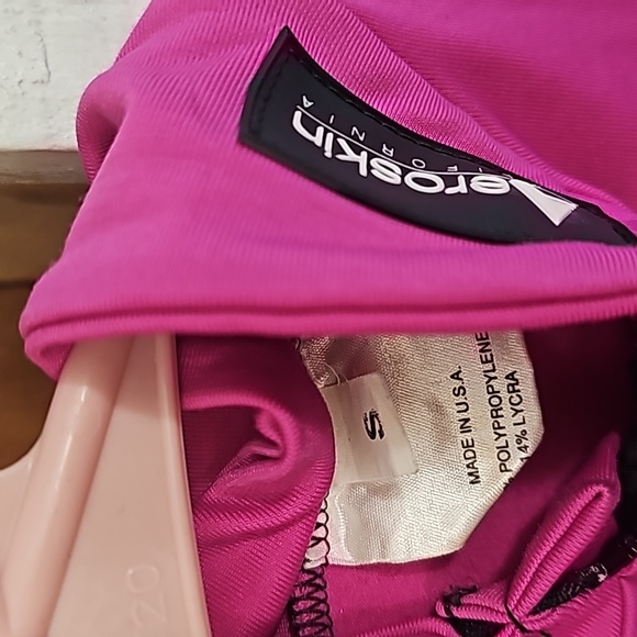 Aeroskin California Pink Watersuit size S. - Picture 5 of 5